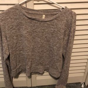 Long sleeve crop top